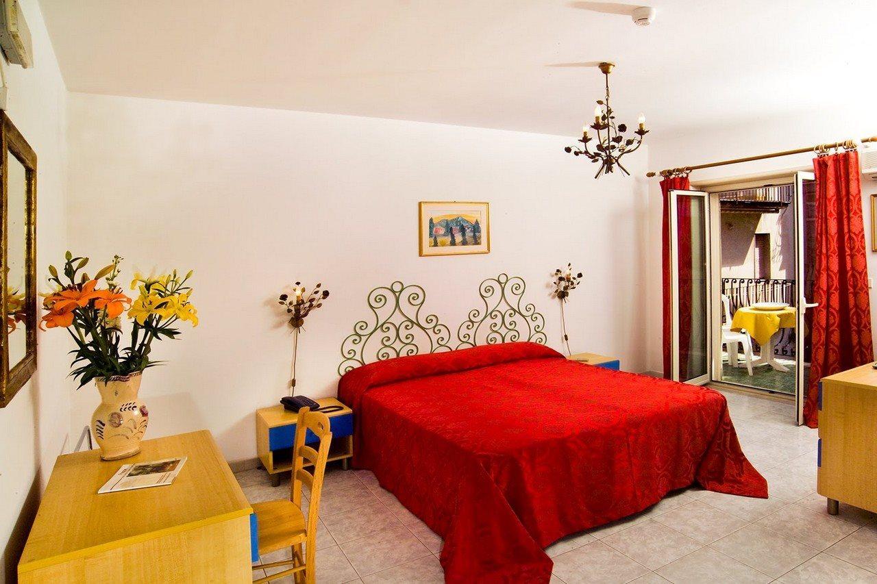 Hotel da Peppe Letojanni Buitenkant foto