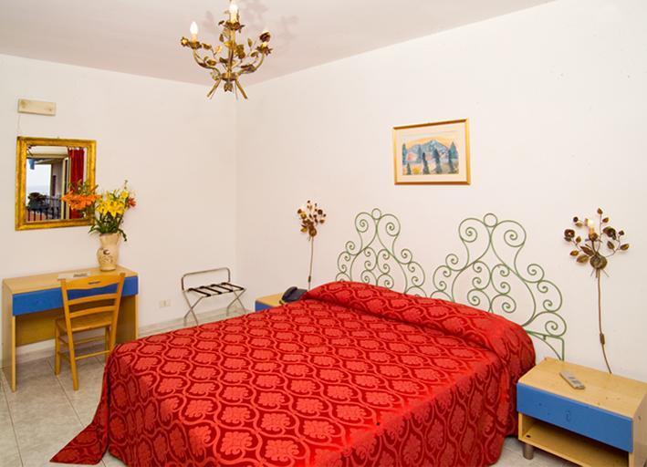 Hotel da Peppe Letojanni Buitenkant foto