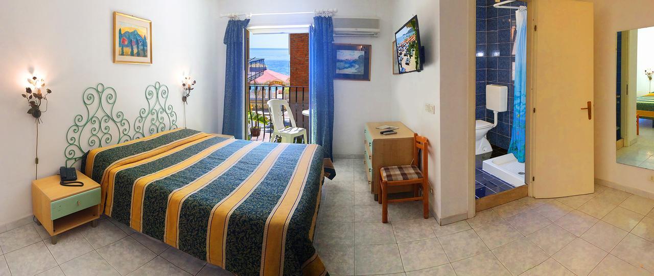 Hotel da Peppe Letojanni Buitenkant foto